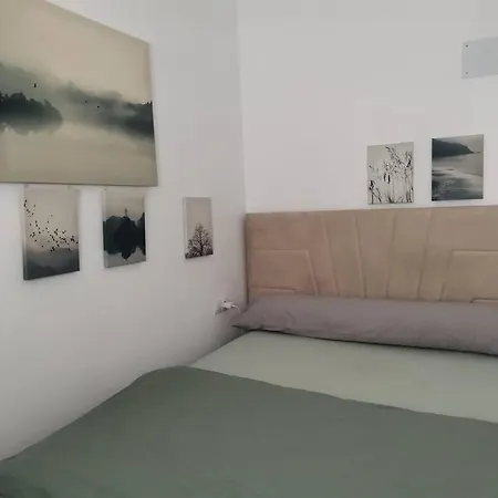 Rockside Residences La Linea A8 *